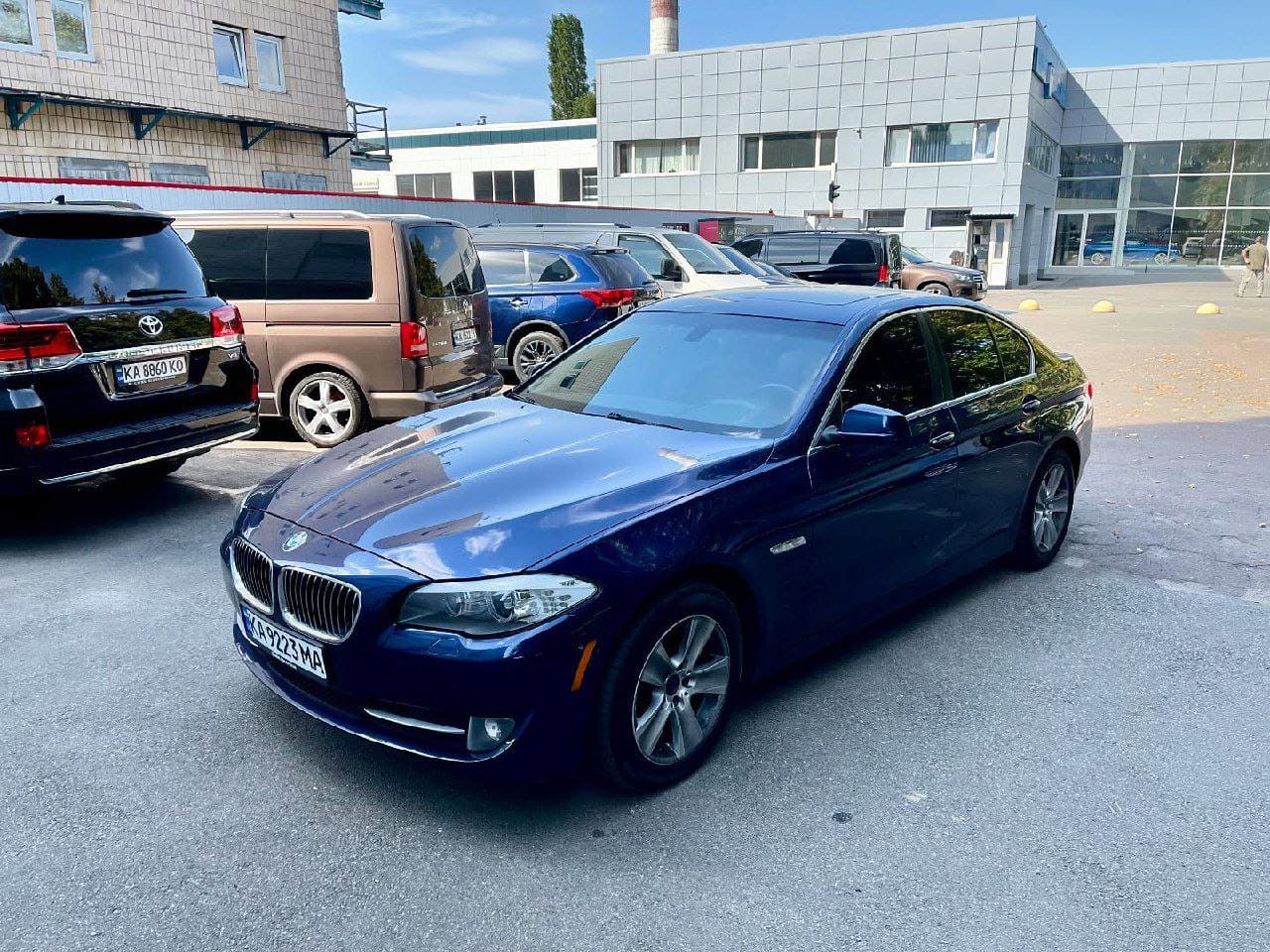 BMW 528i