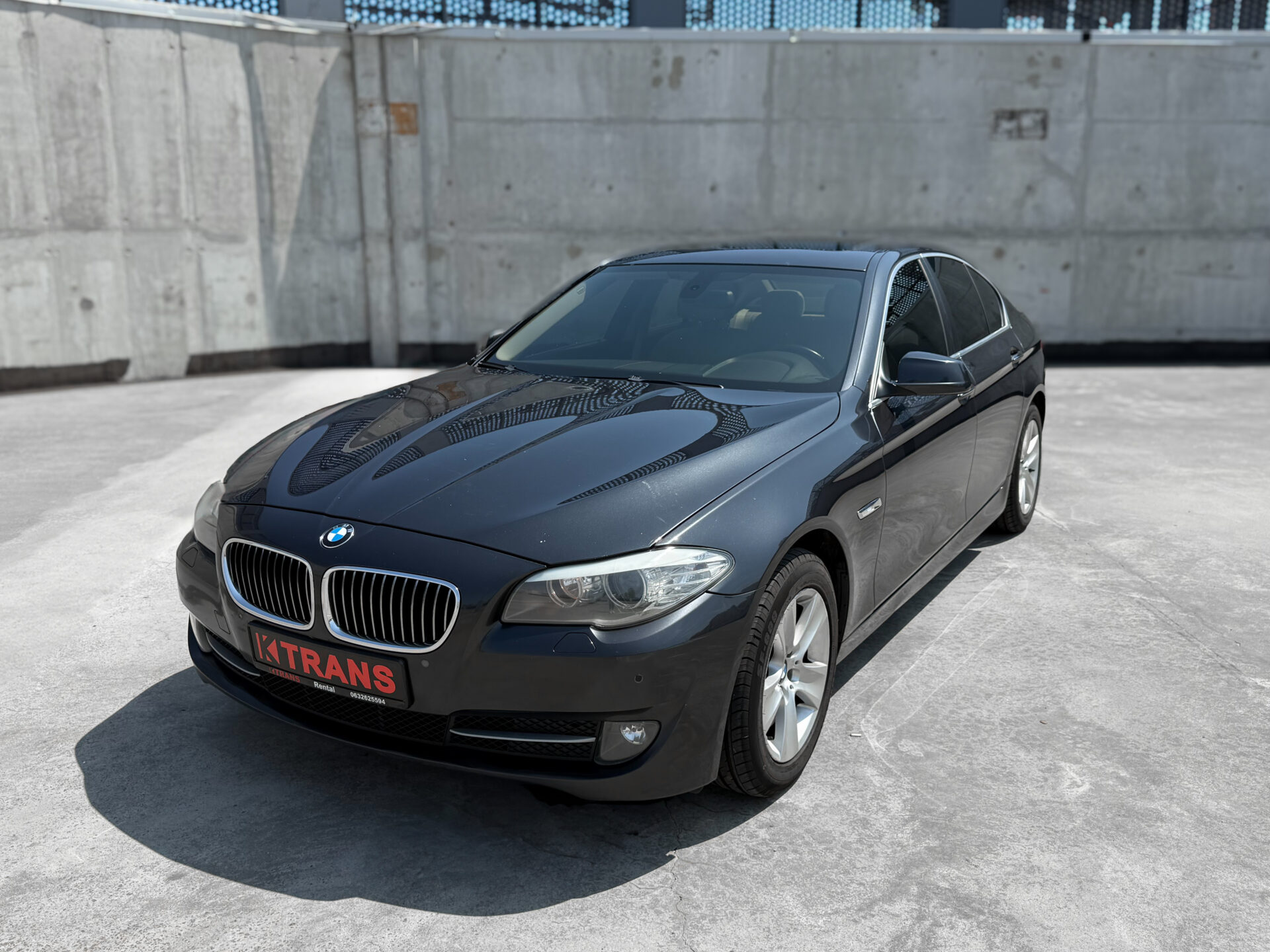 BMW 528
