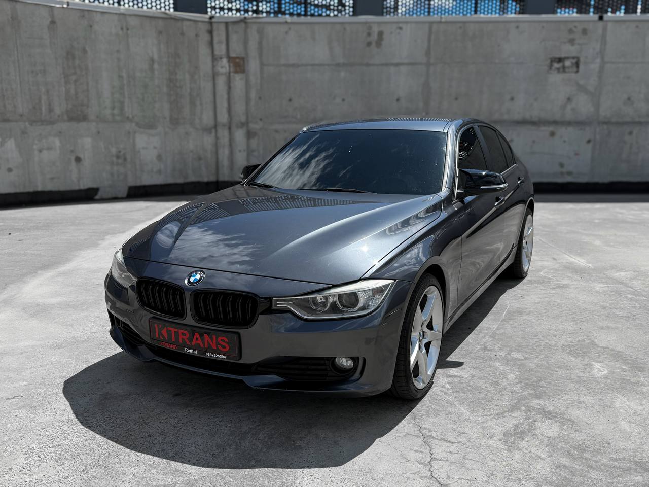 BMW 320