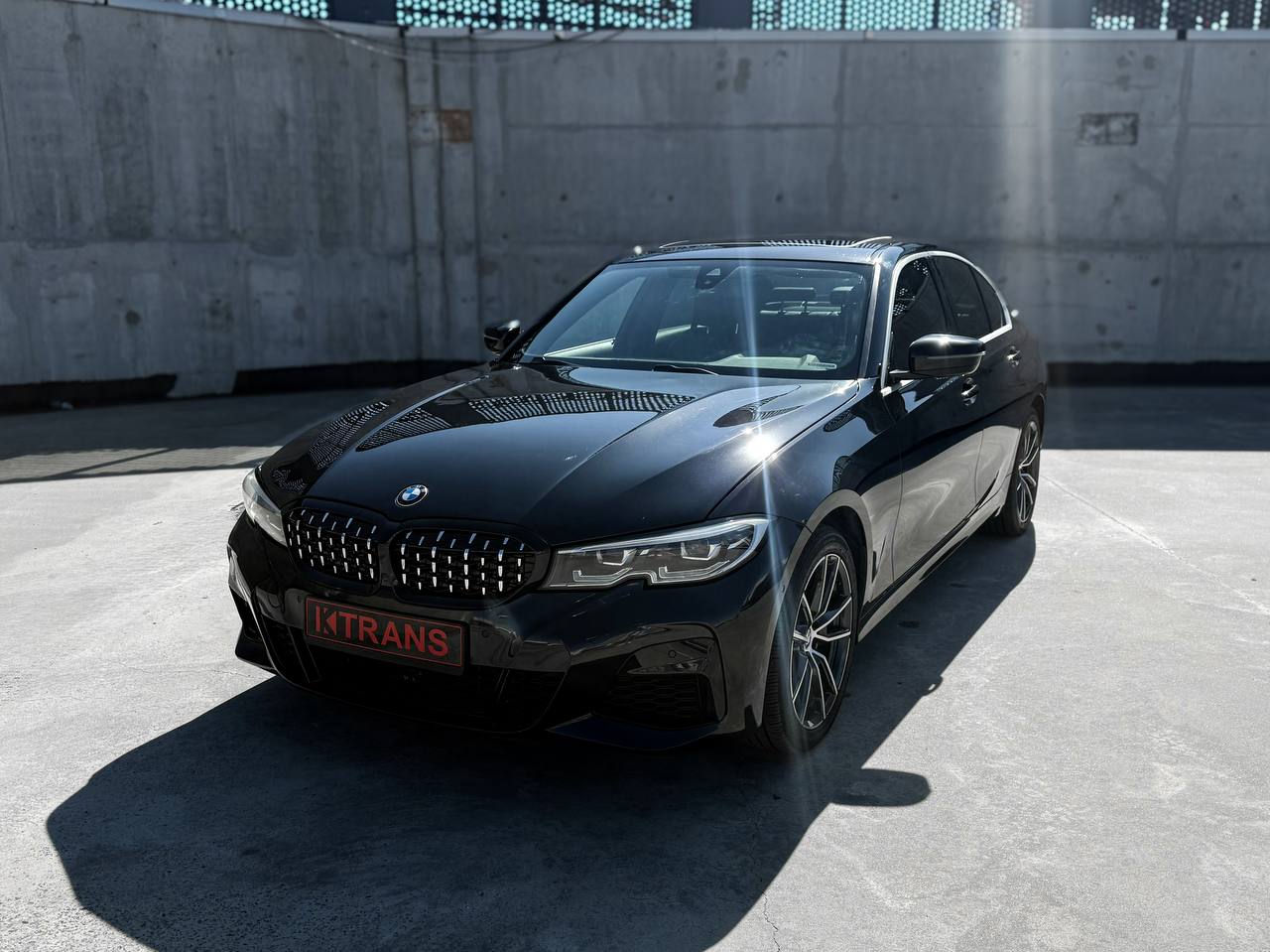 BMW 330i
