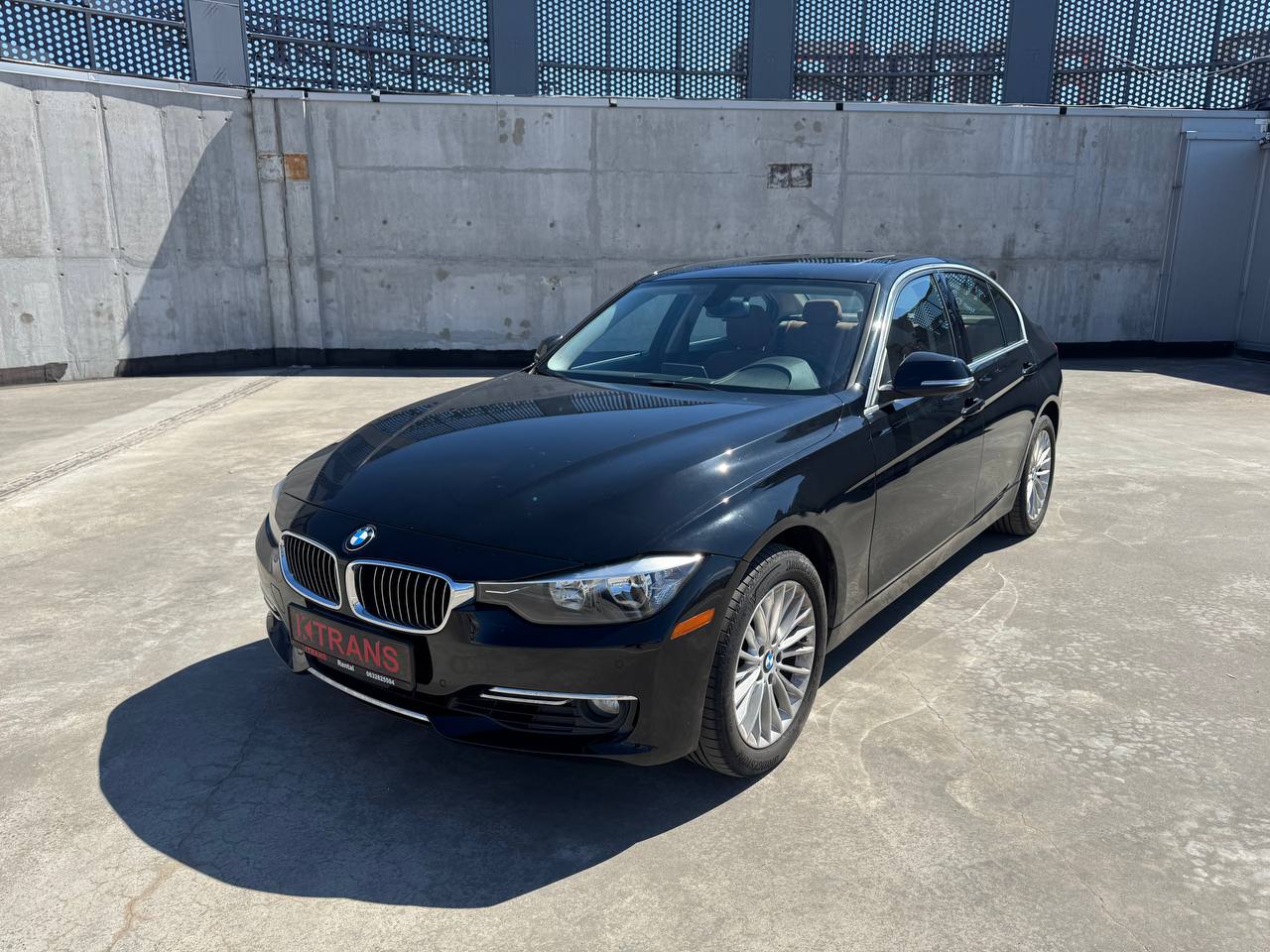 BMW 328i