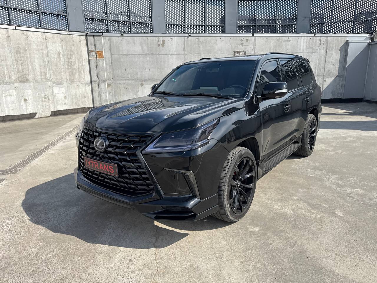 Lexus LX 570